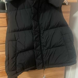 NWT Lululemon Wunder Puff cropped Vest 12!